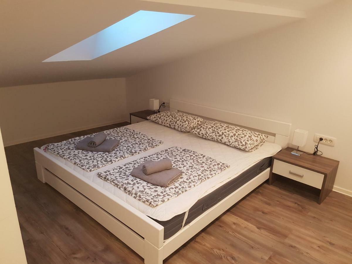 Apartment Ida Koper Buitenkant foto